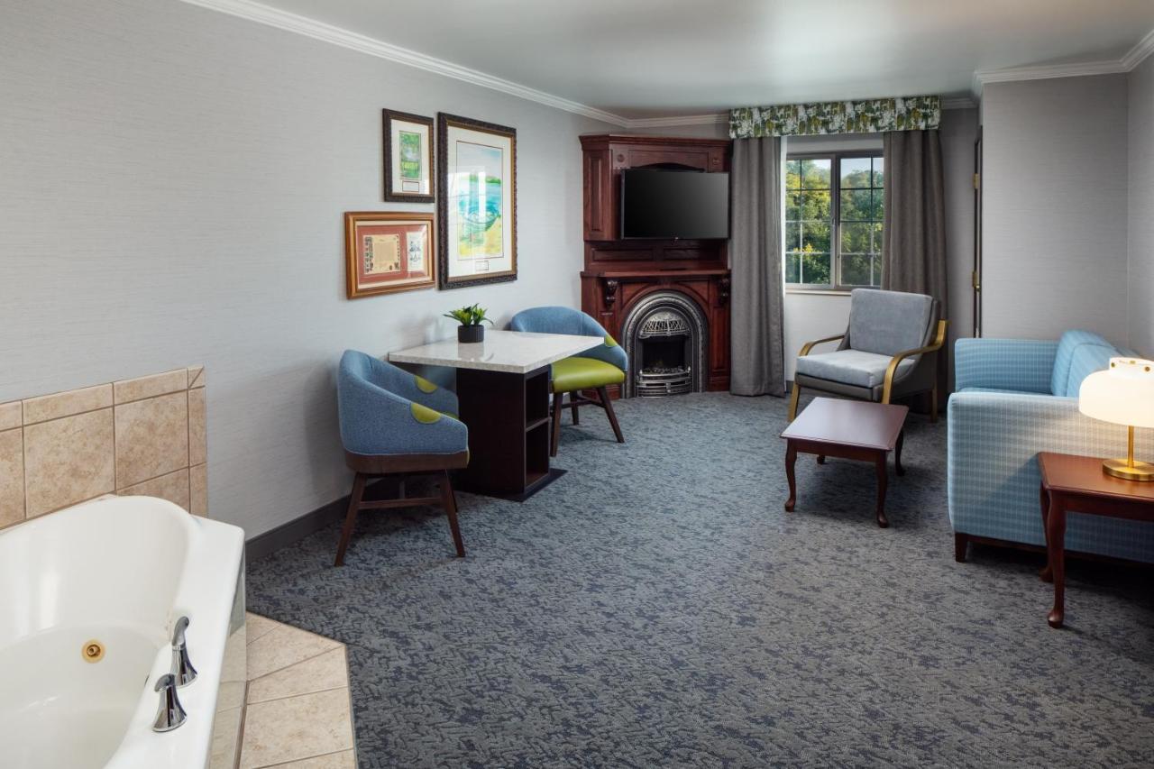 Irish Cottage Inn & Suites Galena Bagian luar foto