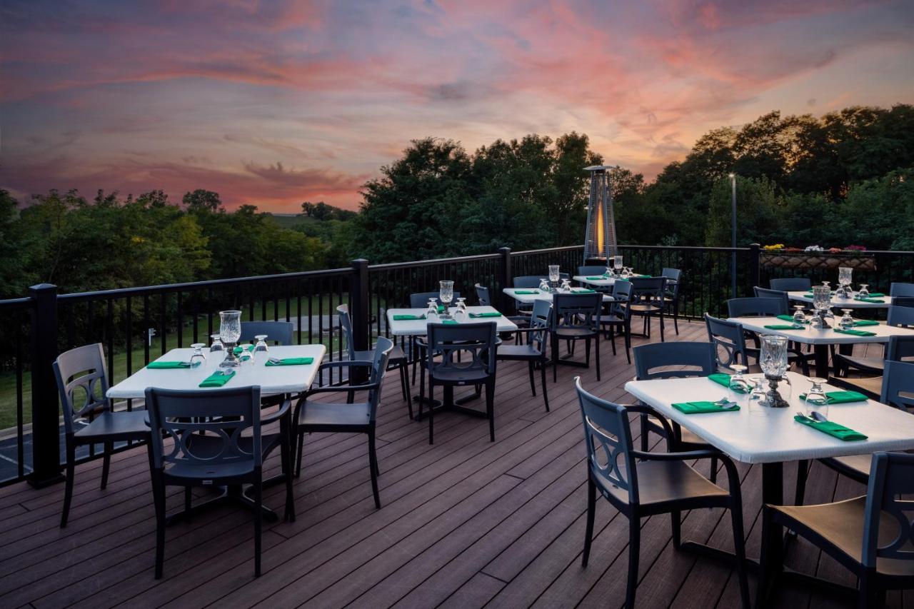 Irish Cottage Inn & Suites Galena Bagian luar foto