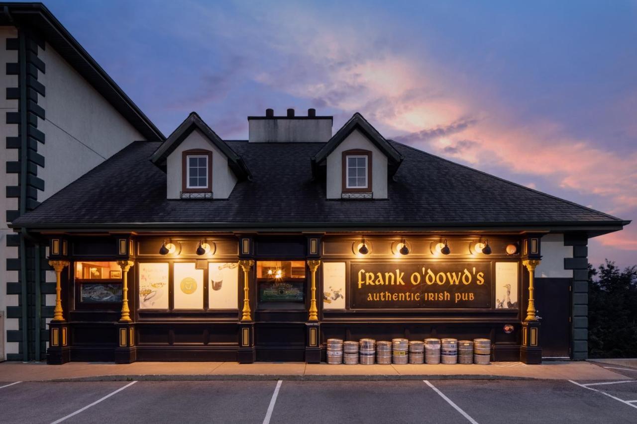 Irish Cottage Inn & Suites Galena Bagian luar foto